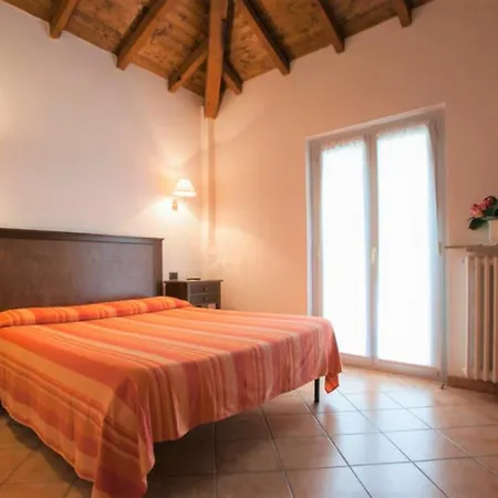 La Hotel 2*